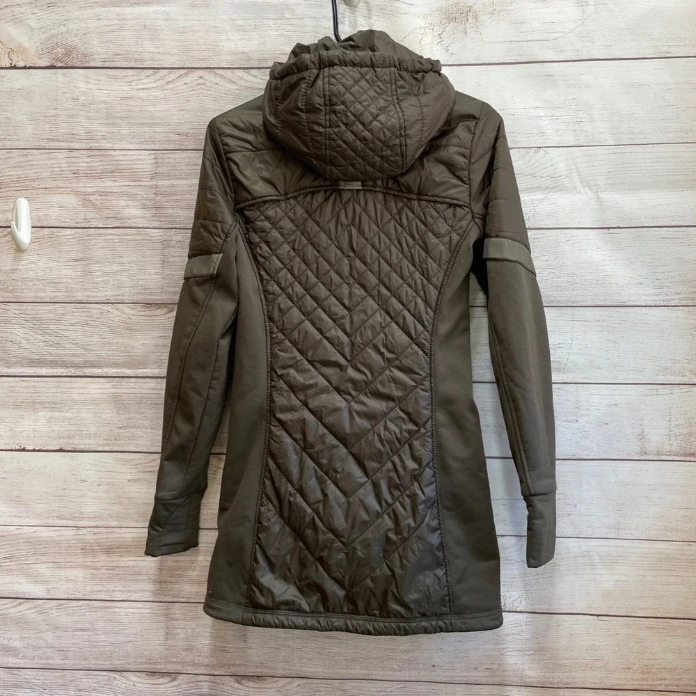 ATHLETA ROCK SPRINGS CYA PUFFER JACKET IN GREEN‎